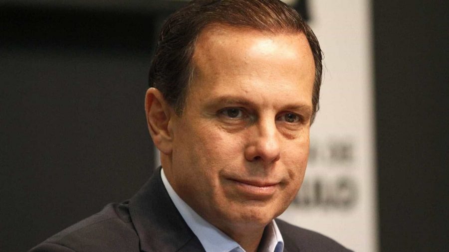 Doria promete ampliar ensino integral, mas reduz verba de programa