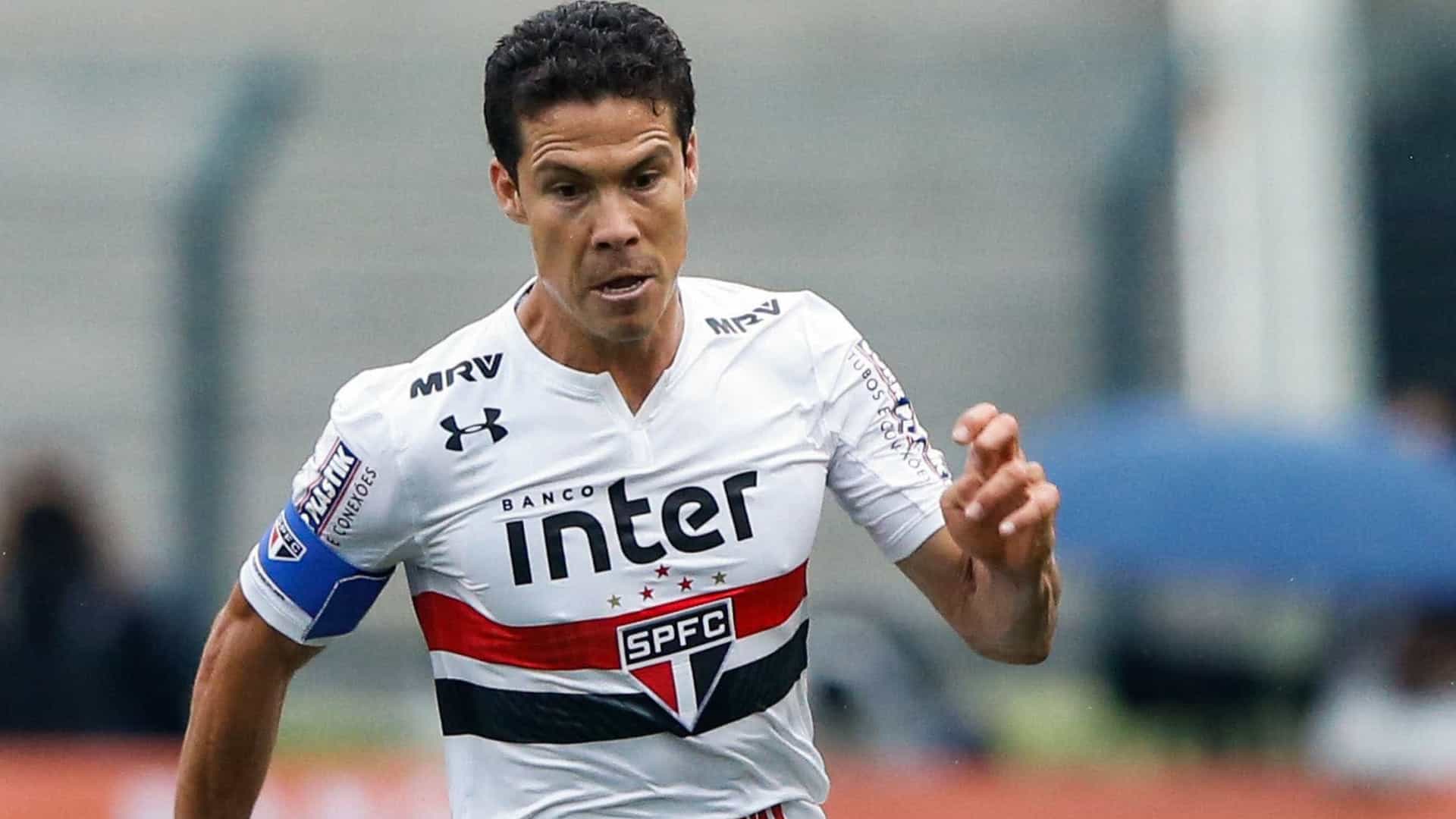 Hernanes lamenta empate do São Paulo: ‘Estamos lutando’