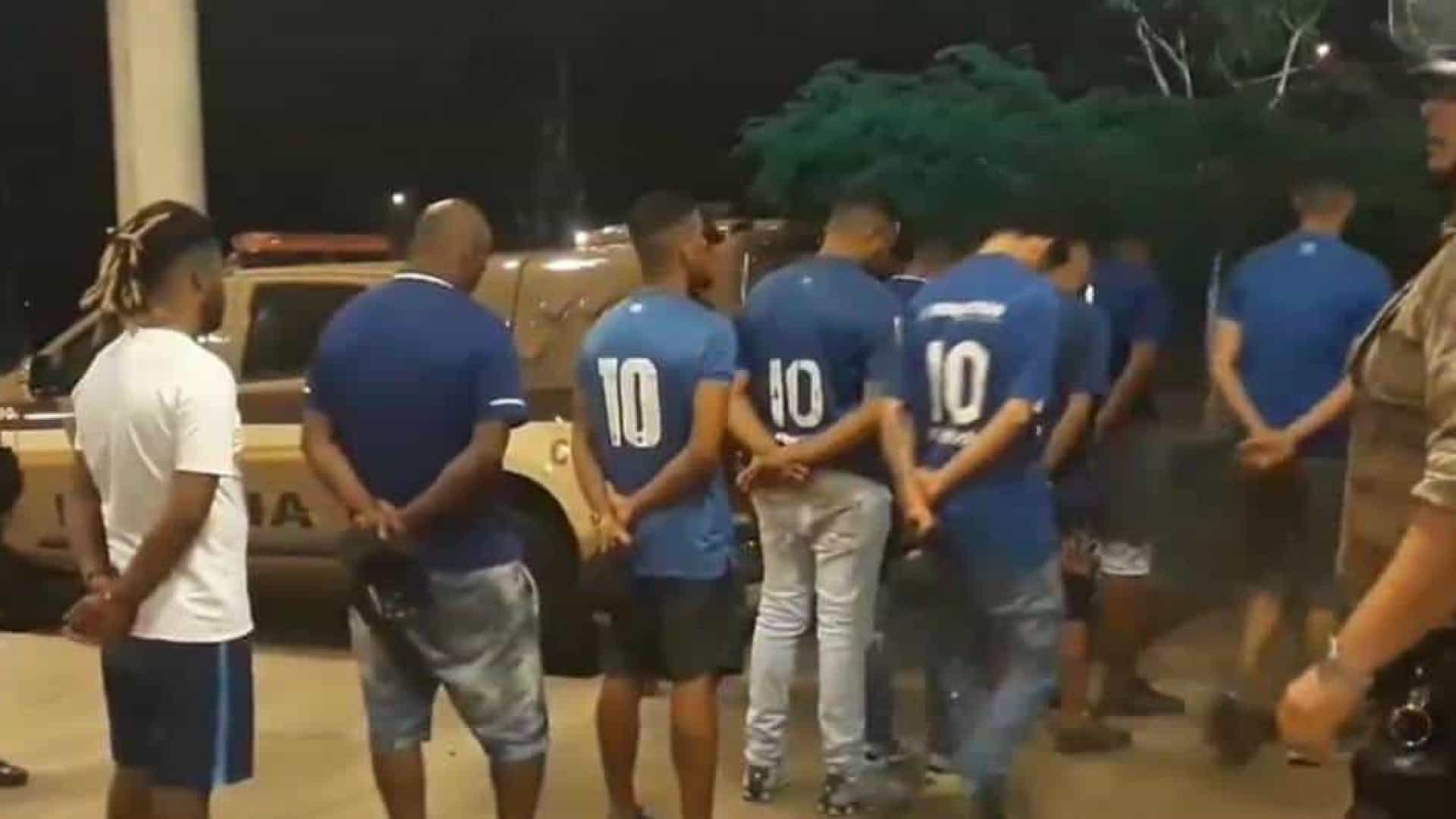 Polícia prende 35 torcedores por invasão em jogo do Cruzeiro