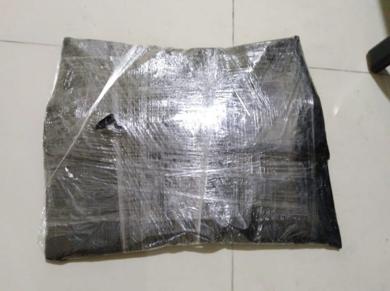 Baiana é presa no aeroporto de Fortaleza ao tentar embarcar com 3,2 kg de cocaína para Lisboa
