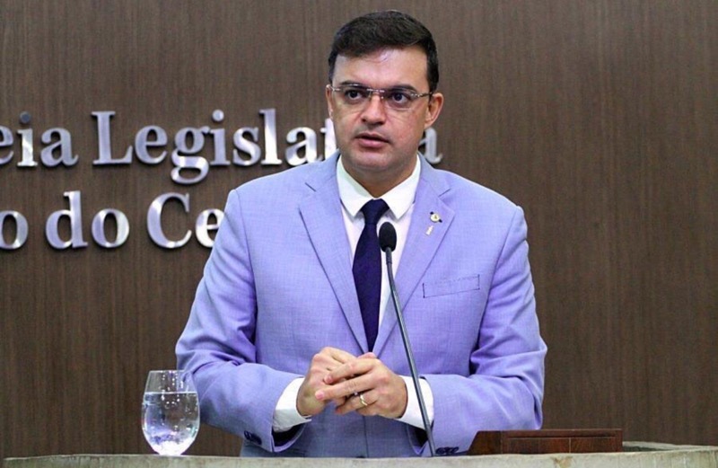 Fernando Santana convida população para sessão itinerante da Assembleia em Juazeiro