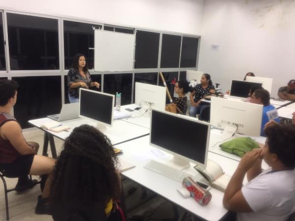 Oficina de Modelagem Criativa de Produtos Culturais acontece na Praça do CEU