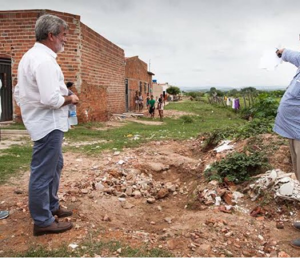 Vereadora Auricélia pede infraestrutura para ruas de Juazeiro do Norte