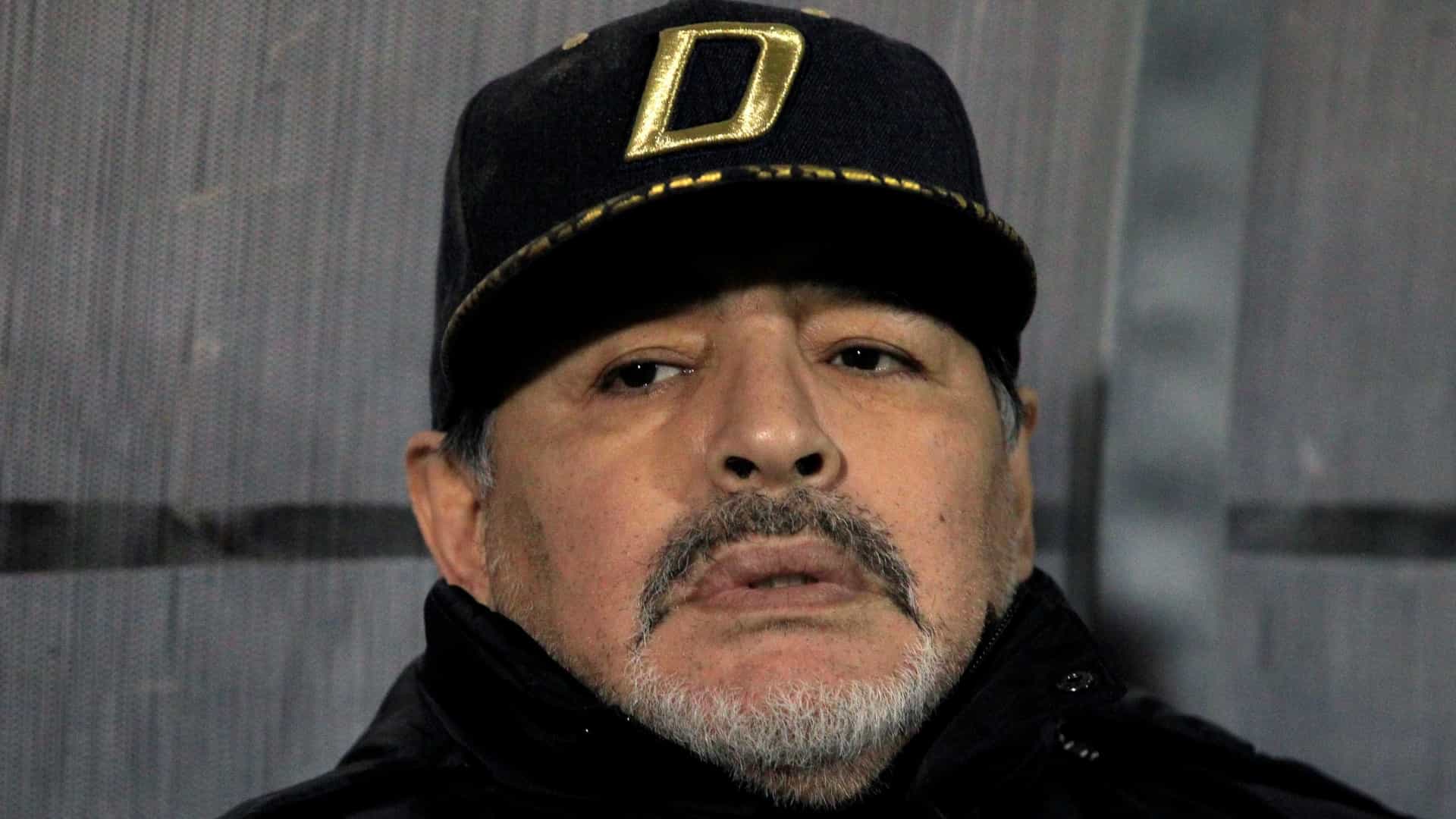 Maradona rebate filha e diz estar ‘saudável’
