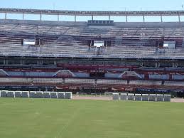 Paisagem, gramado e vestiários: Monumental é montado para “glória eterna” de Flamengo ou River