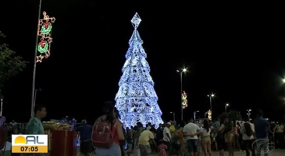 Clima natalino toma conta das ruas históricas de Marechal Deodoro, AL