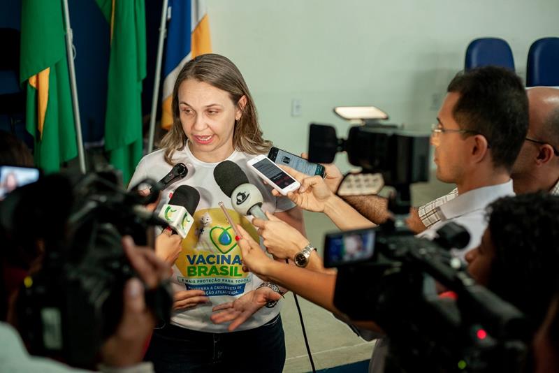 Crise: Secretária de Saúde entrega o cargo, chama Arnon de grosseiro e faz diversas denúncias