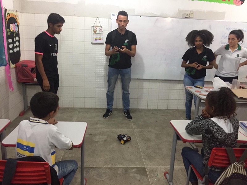 Geração do Conhecimento 5.0: alunos da rede estadual desenvolvem micro robô colaborativo no Nutec