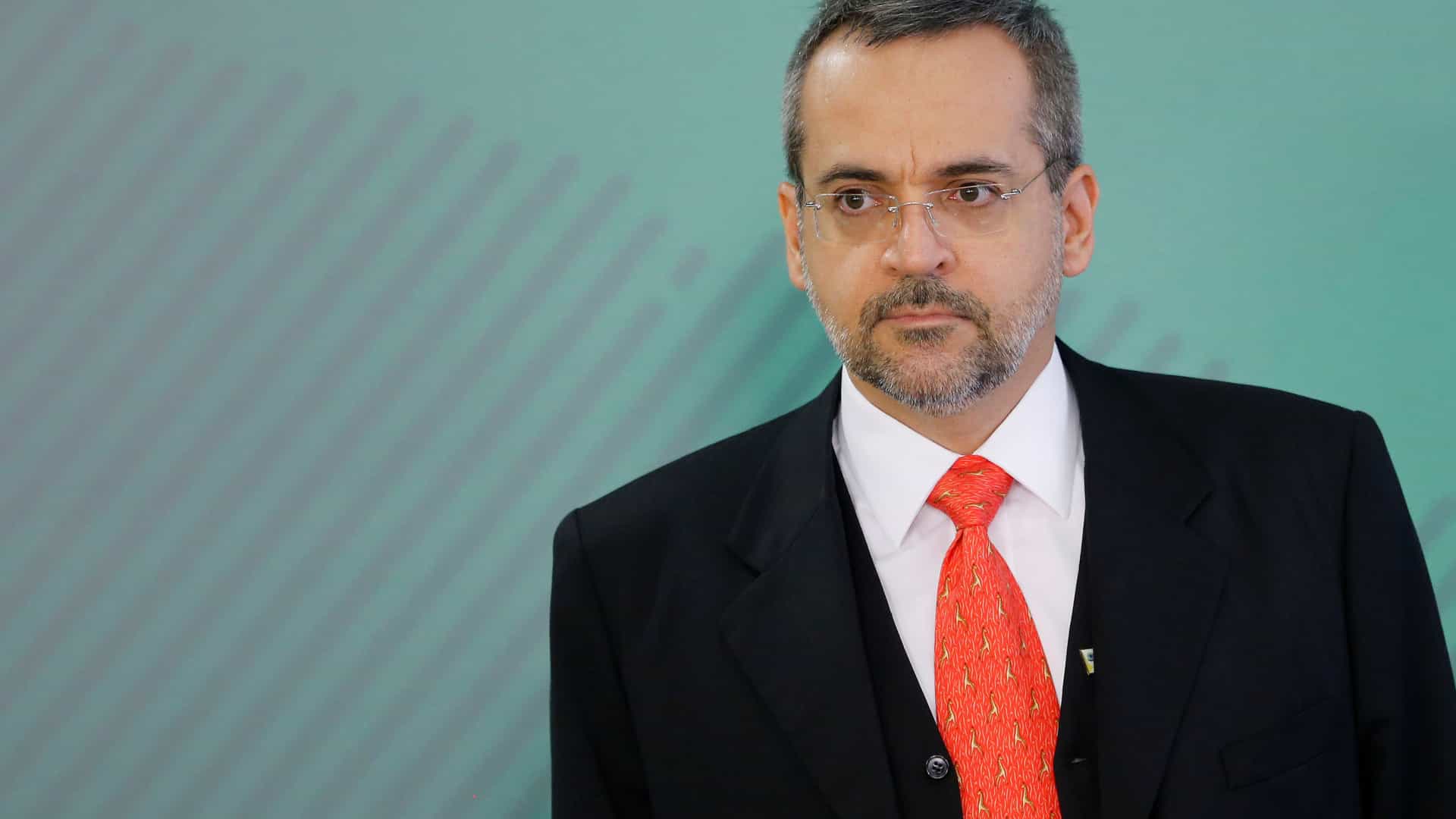 MEC esvaziado indica saída de Abraham Weintraub