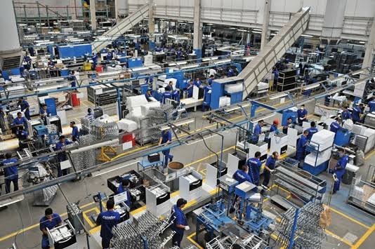 Em novembro, indústria cearense cresce 3,4%