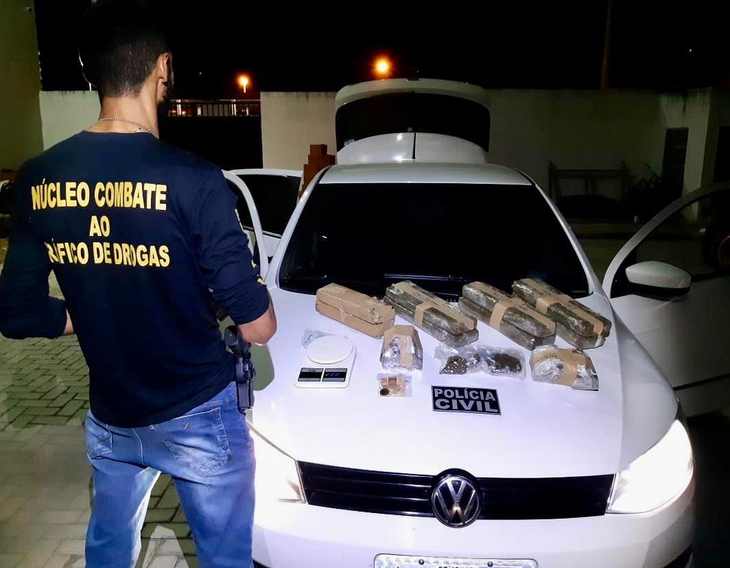 Polícia Civil de Juazeiro prende dupla e apreende 10 kg de maconha avaliada em R$ 17 mil reais na cidade de Iguatu-CE