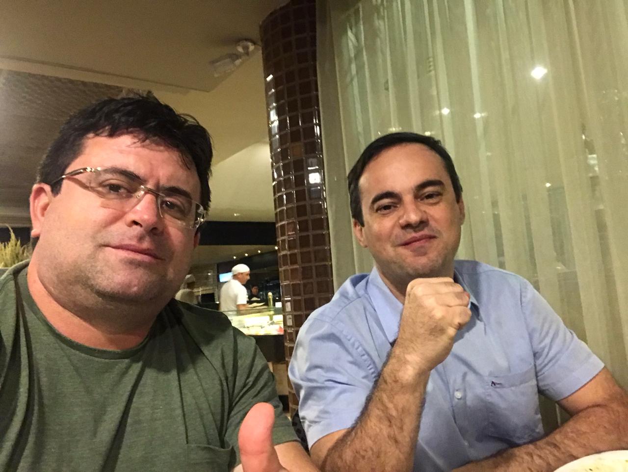 Em Fortaleza, Fabiano sela apoios de Capitão Wagner e Heitor Freire