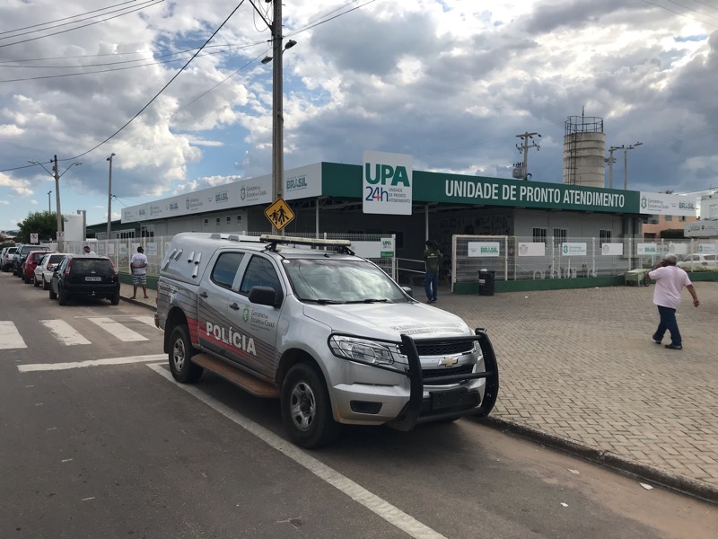 População se revolta com falta de médicos na UPA; Polícia é chamada