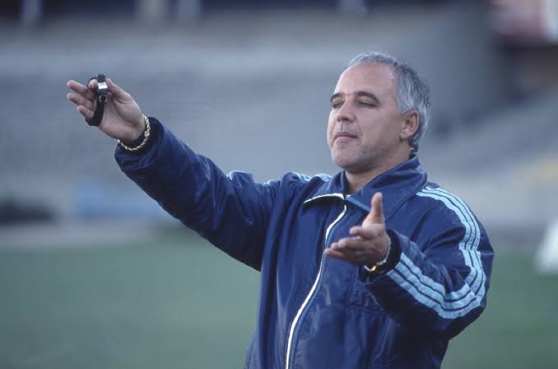 Morre Valdir Espinosa aos 72 anos após cirurgias no intestino