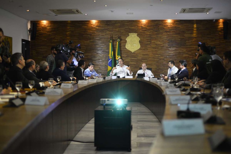 Governo do Ceará decreta medidas para reforçar combate ao Coronavírus
