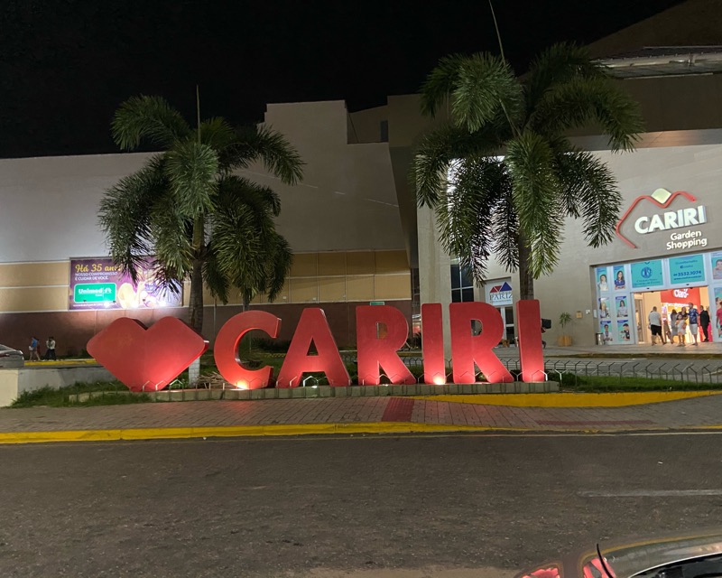 Câmara promulga lei que regulamenta cobrança de estacionamento em shoppings de Juazeiro
