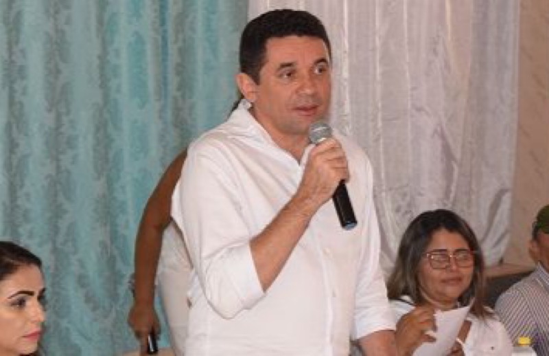 Em Milagres, prefeito Lielson desiste da reeleição; deve apoiar Figueiredo