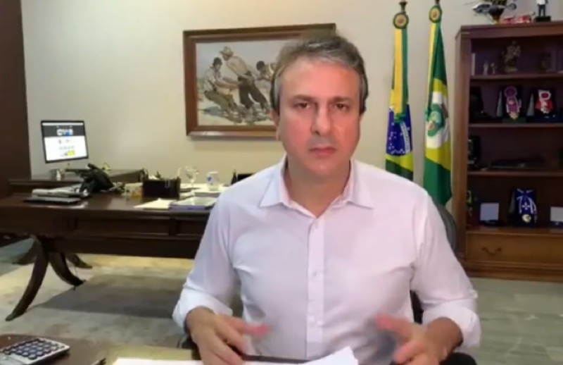 Camilo Santana anuncia aquisição de 200 mil botijões de gás para doar à famílias carentes no Ceará