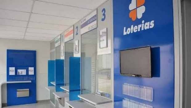 Aurora: Lotérica entrega senhas um dia antes para clientes entrarem na fila