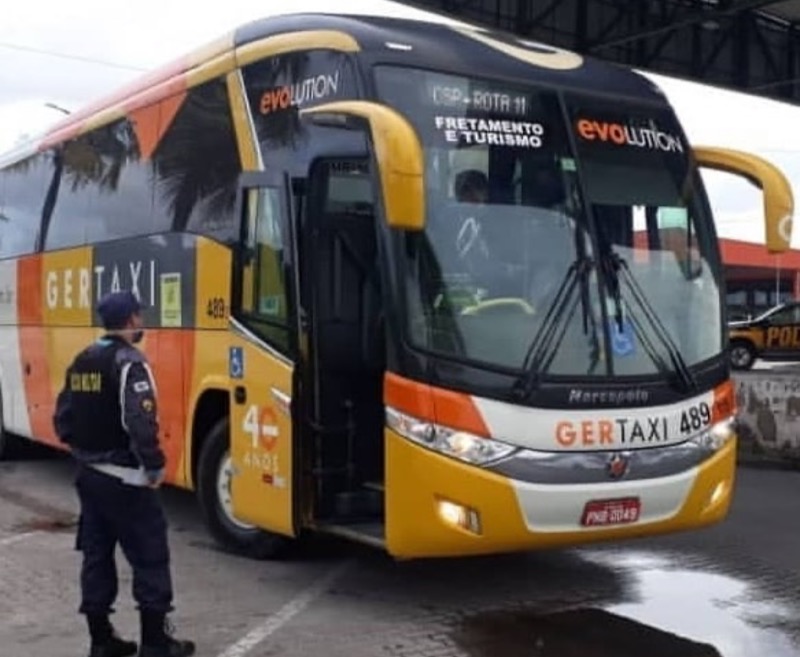 Detran e BPRE realizam operação especial com foco no transporte intermunicipal de passageiros