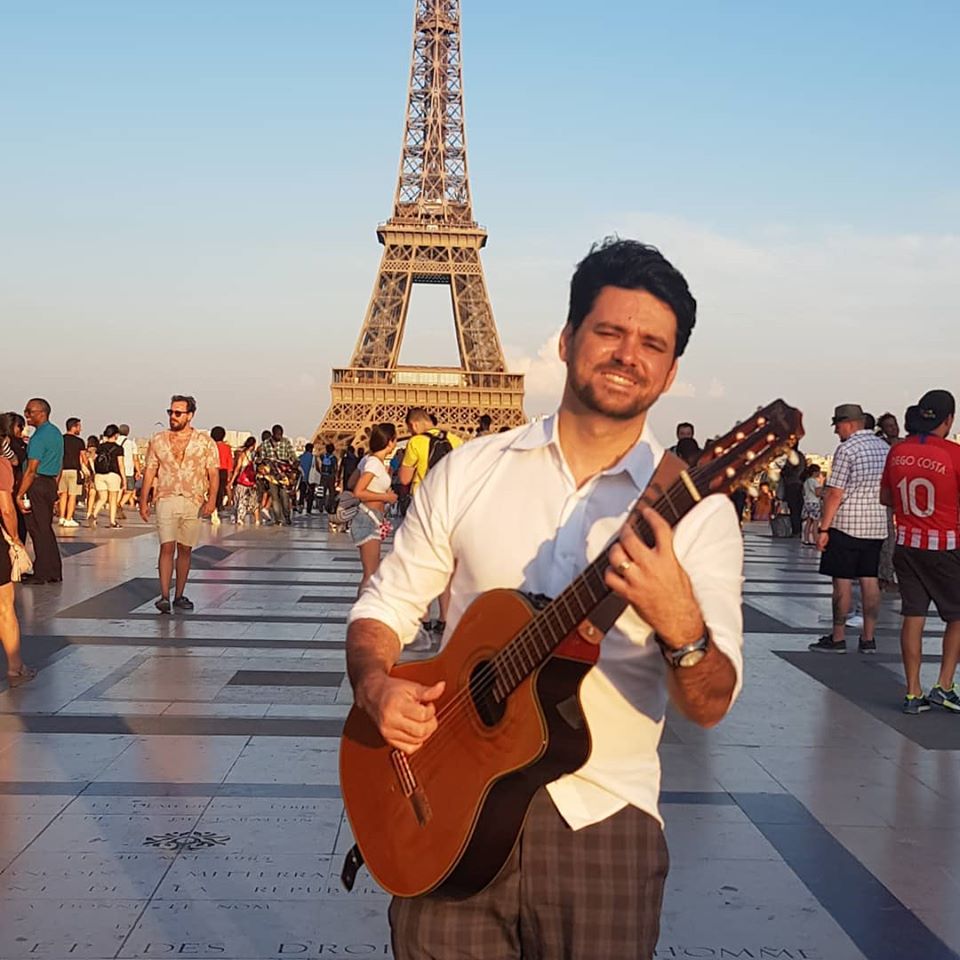 Cantor Juazeirense Maurício Jorge alcança milhões de visualizações no Facebook com mensagem reflexiva