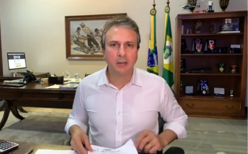 Durante live, Camilo Santana afirma que decreto de isolamento pode ser prorrogado