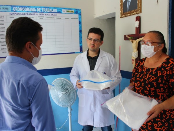 Prefeitura do Crato inicia entrega de EPI’s doados pela empresa Grendene a profissionais de saúde