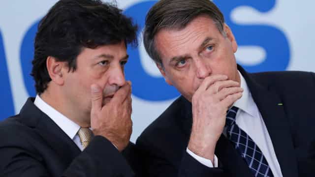 Mandetta balança, mas por enquanto fica no governo