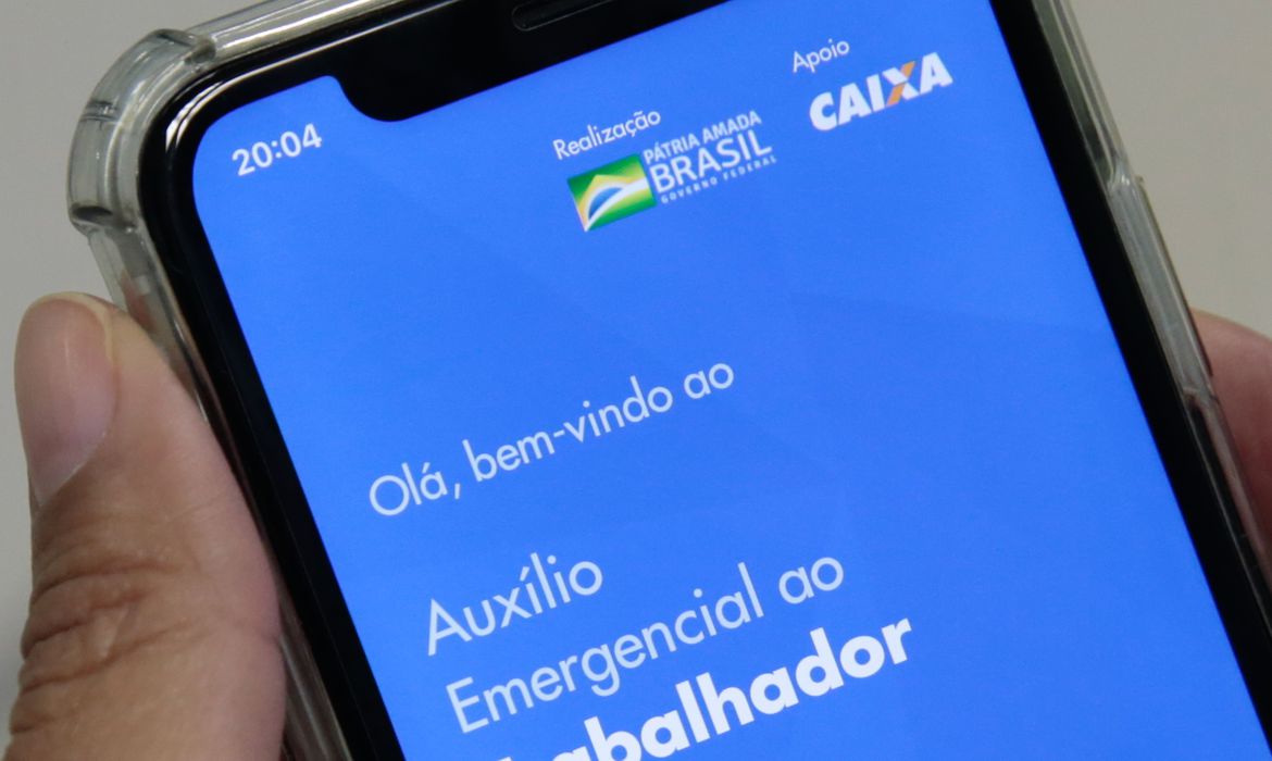 Aplicativo da Caixa fica fora do ar nesta segunda-feira (1º)