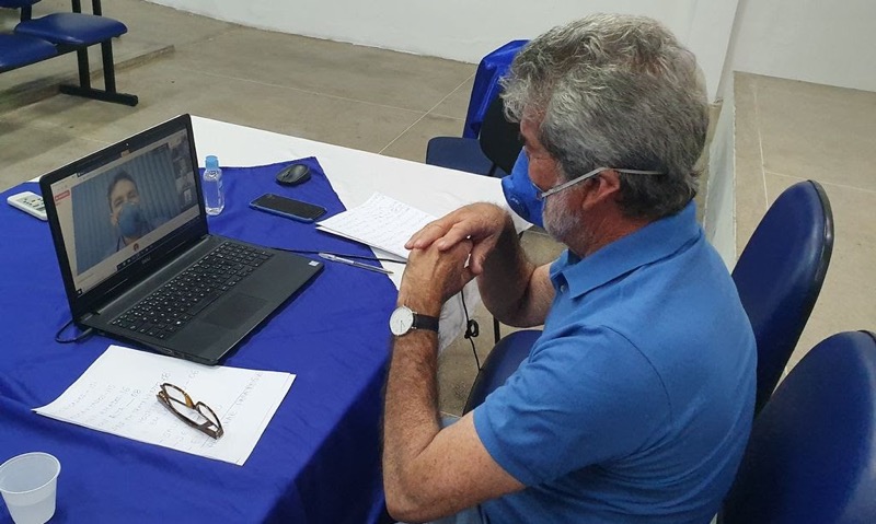 Arnon participa de videoconferência com empresários para discutir futuro do comércio de Juazeiro do Norte