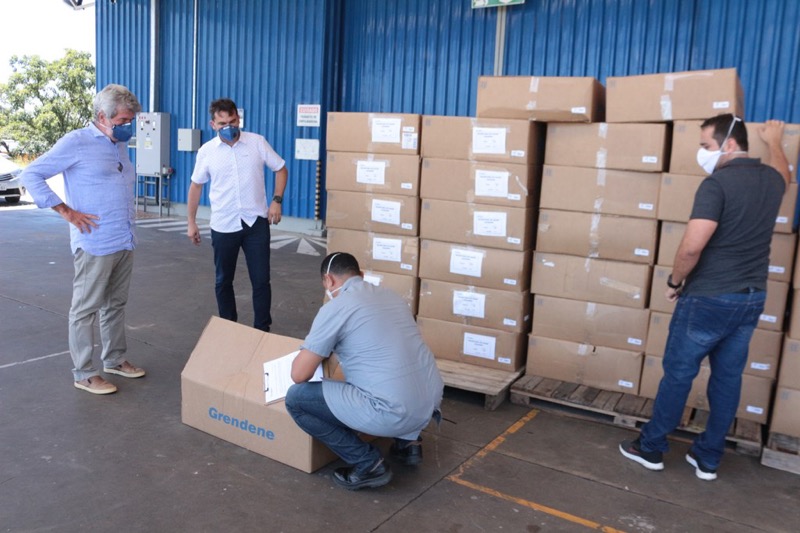 Prefeitura de Juazeiro do Norte recebe novas doações de EPIs da Grendene