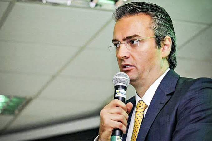 Bolsonaro nomeia delegado Rolando de Souza para comando da Polícia Federal
