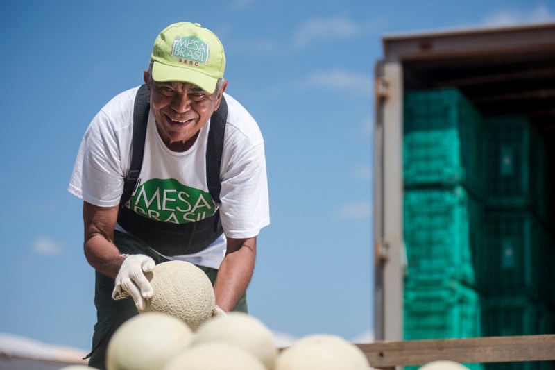 Mesa Brasil cadastra grupos vulneráveis para atender urgência de alimentos