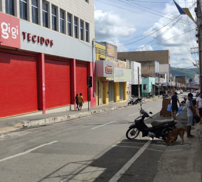 Arnon reúne empresários e discute reabertura do comércio em Juazeiro do Norte