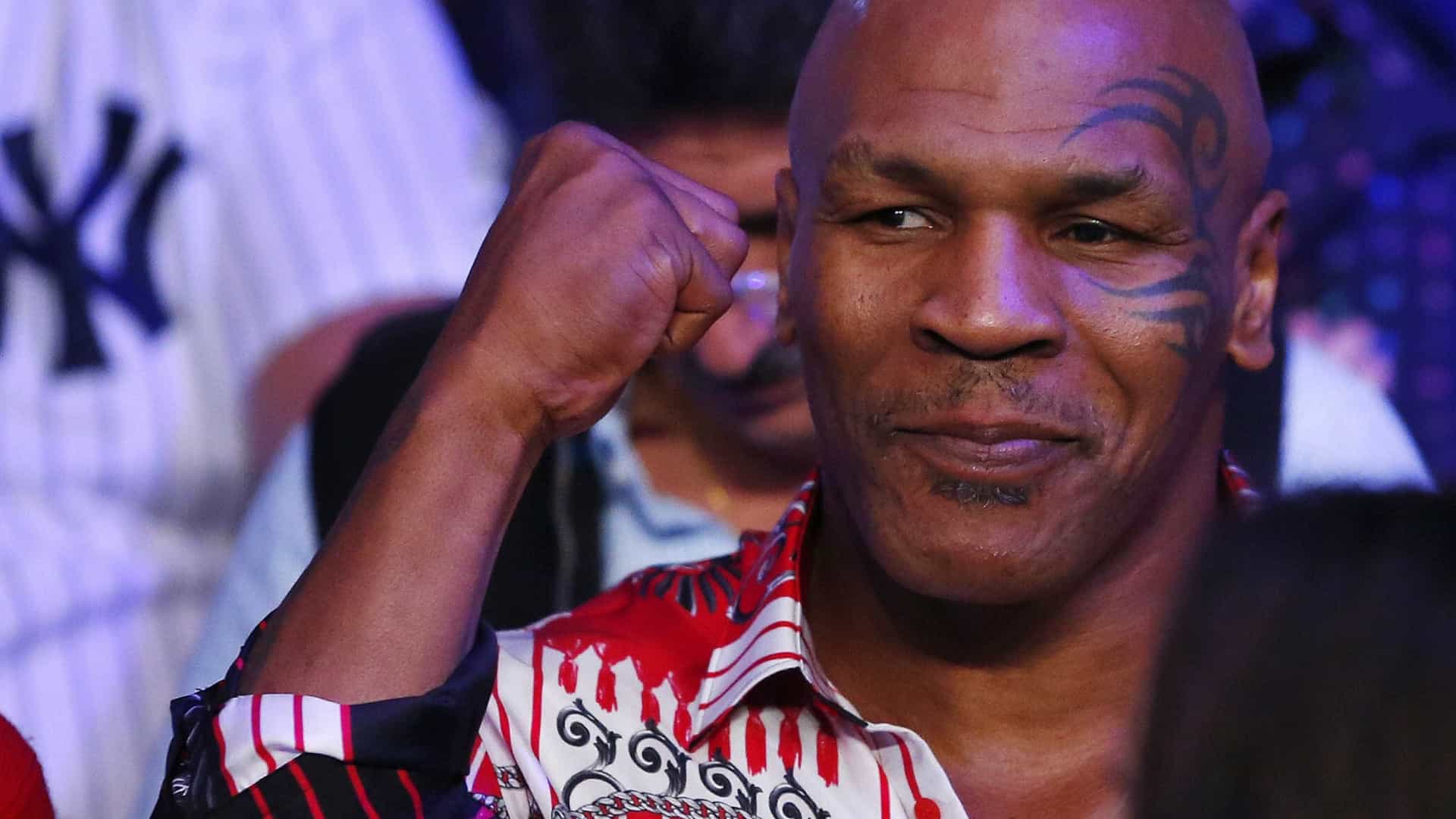 Após volta aos treinamentos, Tyson cogita fazer exibições de caridade