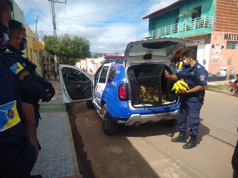 Mulheres vítimas de violência recebem doações da Patrulha Maria da Penha em Juazeiro do Norte