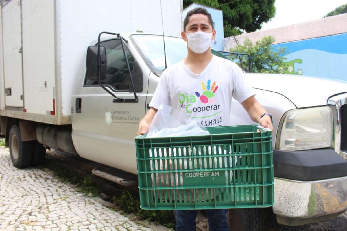 Duas mil cestas de alimentos serão doadas para entidades sociais que atendem crianças, jovens e idosos