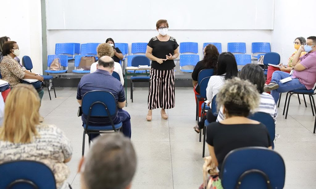 Educação inicia plano para retorno às aulas, ainda sem data, e São João virtual
