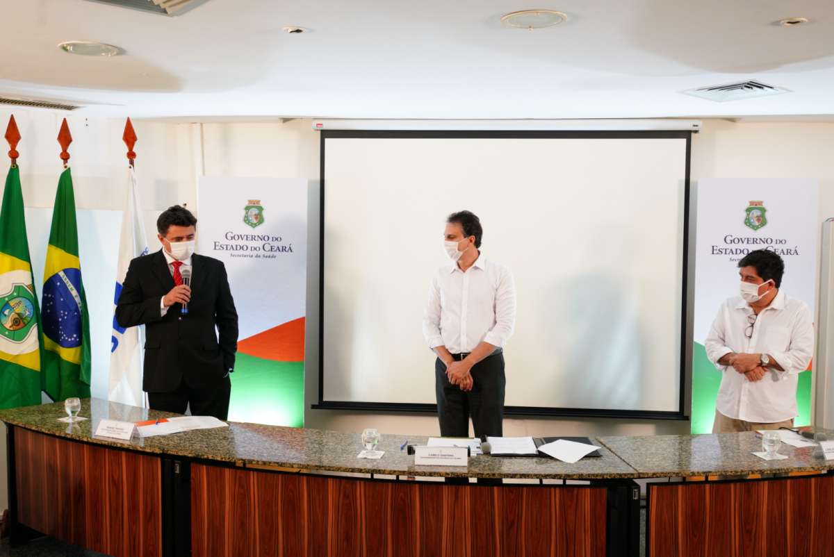 Camilo regulamenta a Fundação de Saúde do Ceará e anuncia realização de concurso público