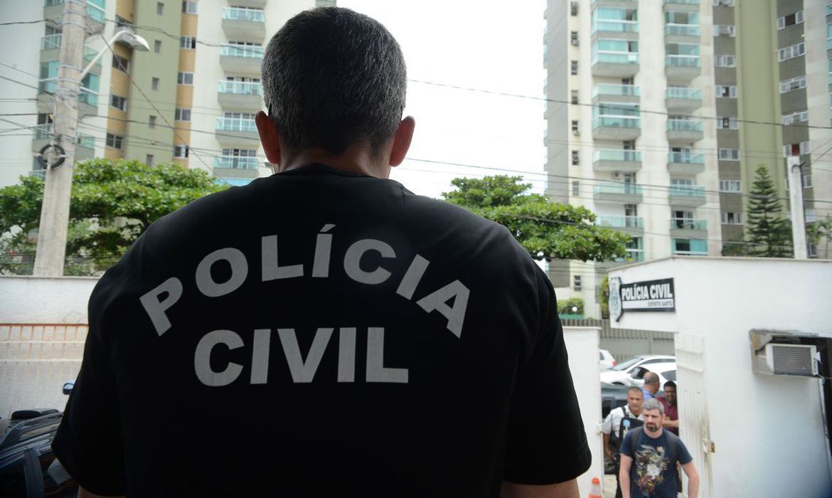 Operação busca prender 16 acusados de integrar milícia no Rio