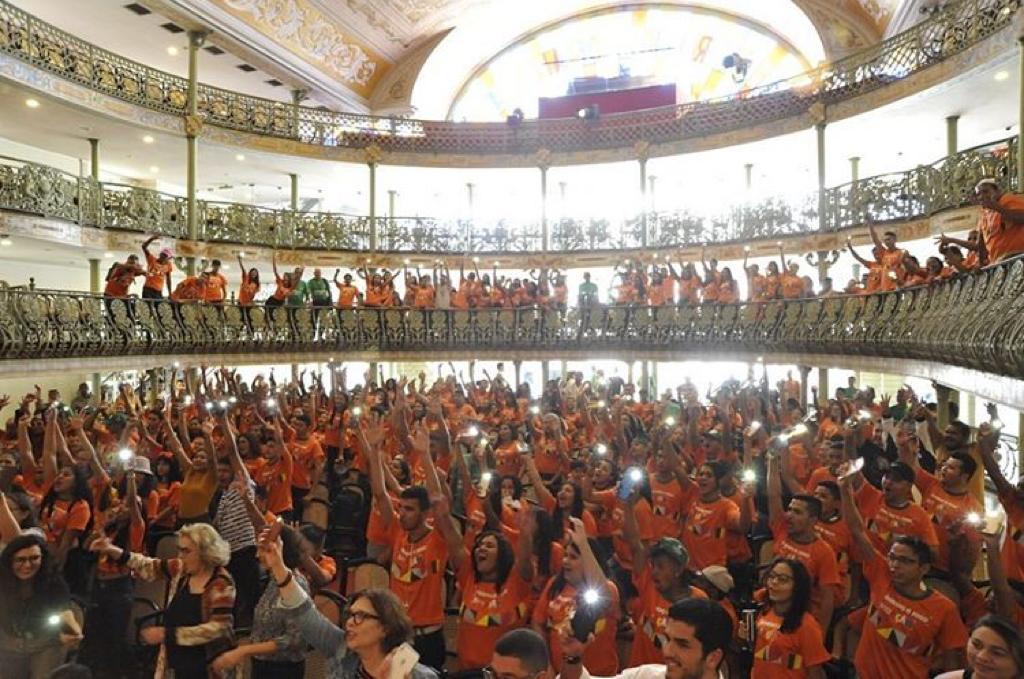 Governo do Ceará realiza pagamento de bolsas para 763 jovens do Programa Superação