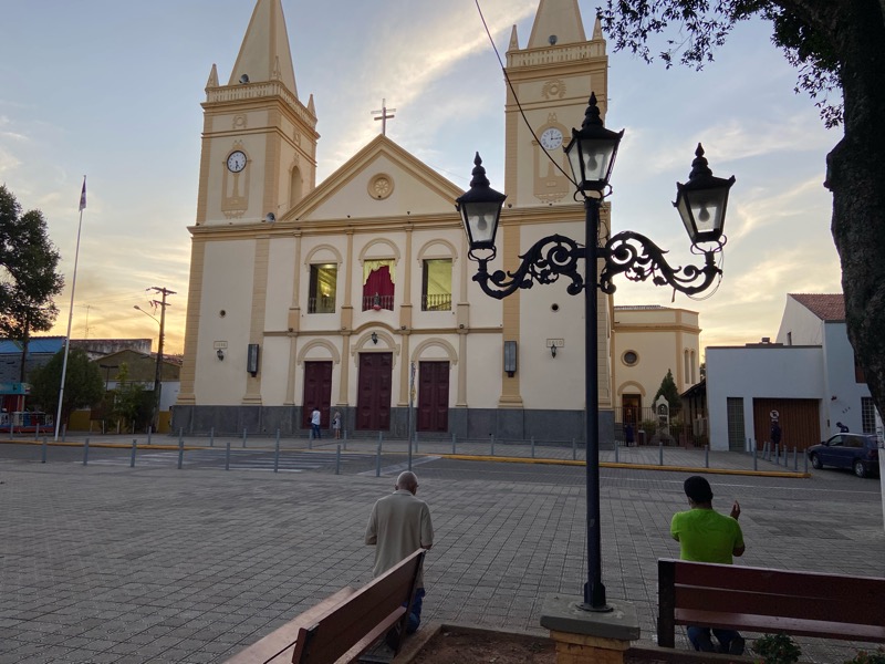 Mesmo com liberação, Diocese do Crato mantém igrejas fechadas