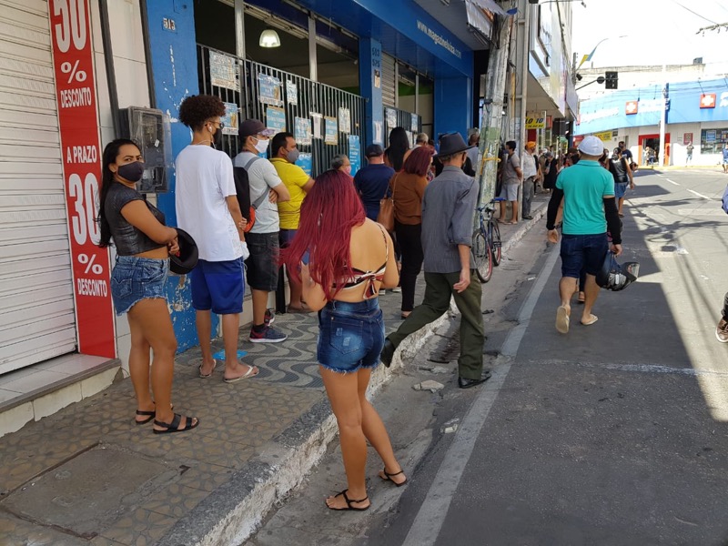 Juazeiro: Rua São Pedro tem grande movimentação após reabertura do comércio