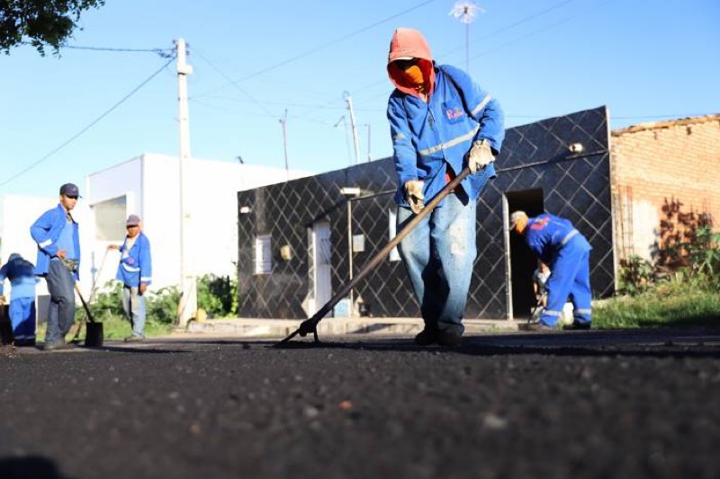 105 novas ruas são asfaltadas em 20 bairros de Juazeiro do Norte