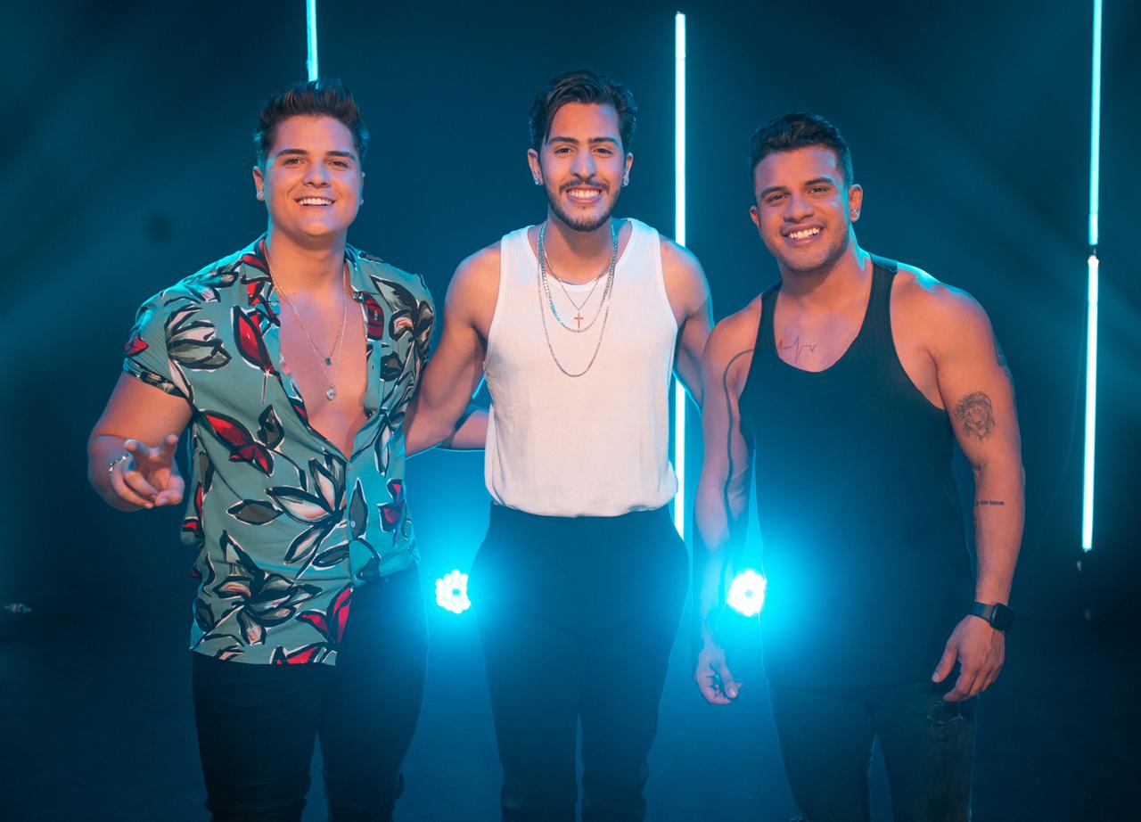 Novo fenômeno do forró, Matheus Moraes grava clipe com Avine Vinny e Eric Land