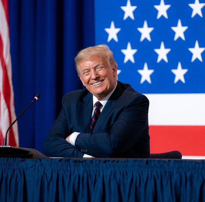 Trump deve fazer anúncio sobre vacina contra covid-19