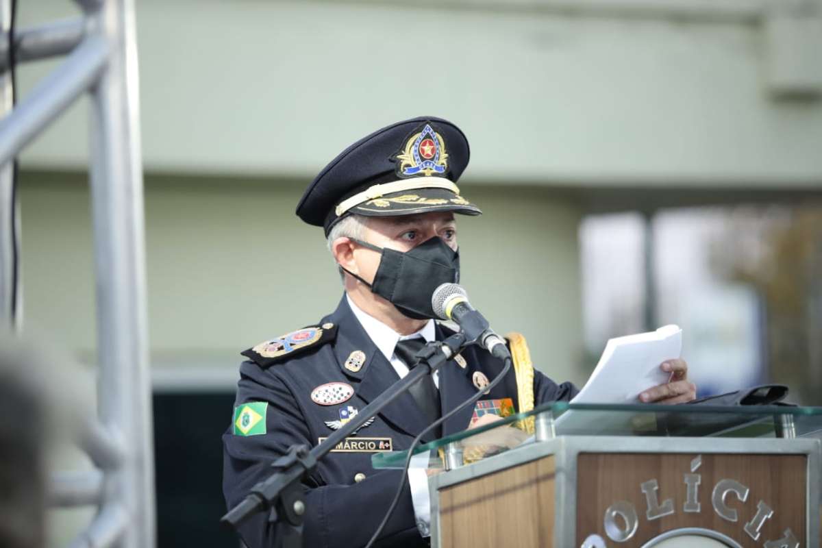 Coronel Márcio Oliveira é empossado novo comandante geral da PMCE