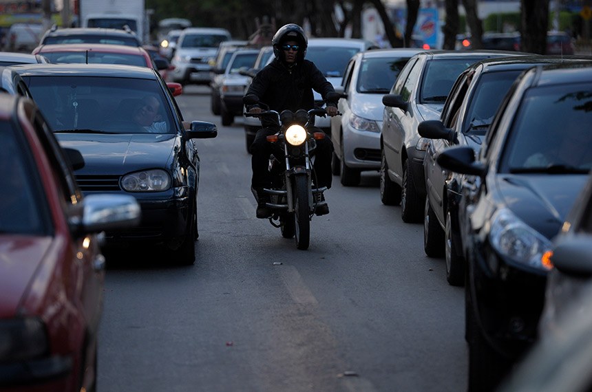 Câmara aprova alterações no Código de Trânsito; carteira de motorista terá validade maior