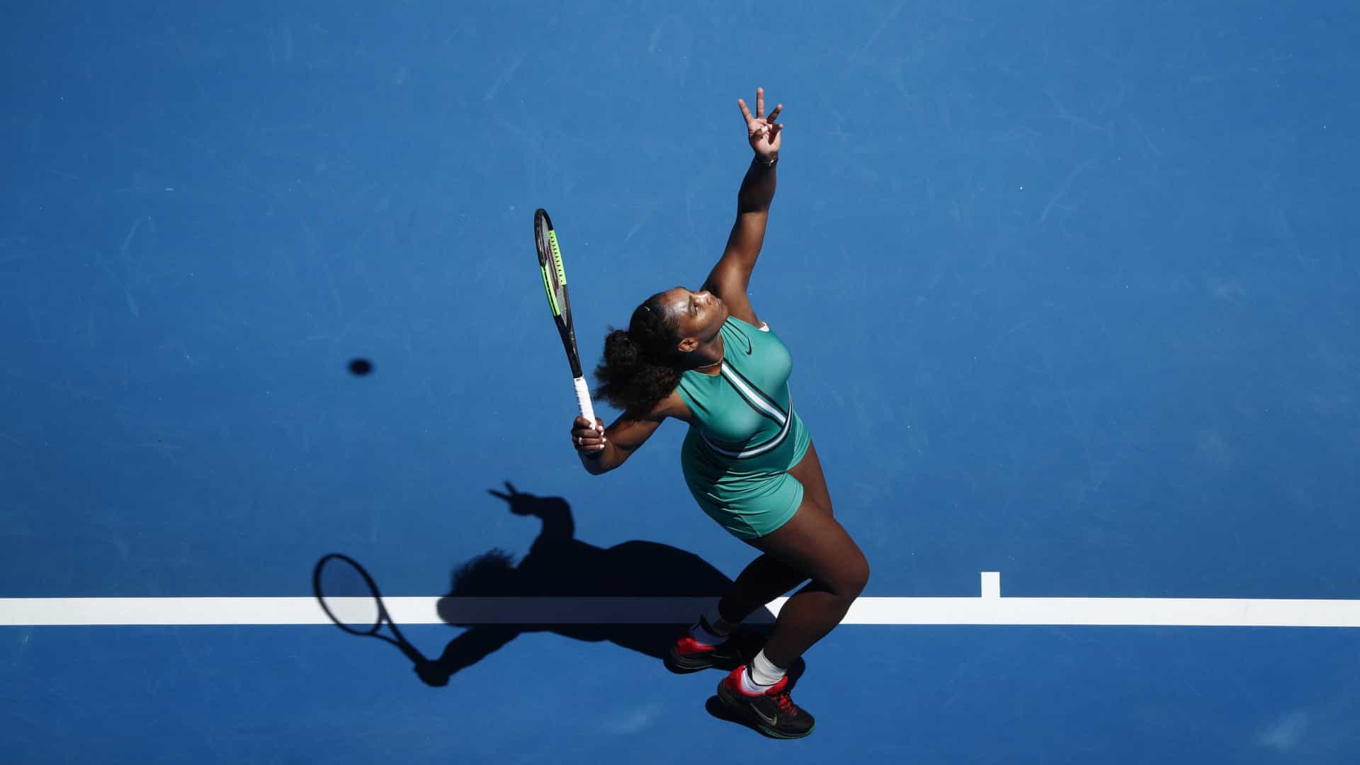 Serena Williams avança em Roland Garros; vice-campeã dá adeus