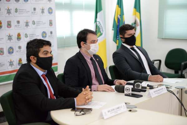 Polícia Civil prende falso policial por homicídio e tentativa de homicídio em Itaitinga